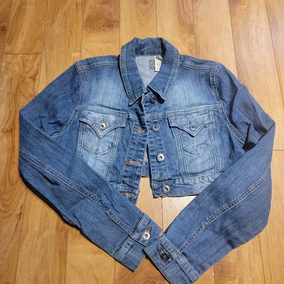 Jean jacket - Picture 1 of 1